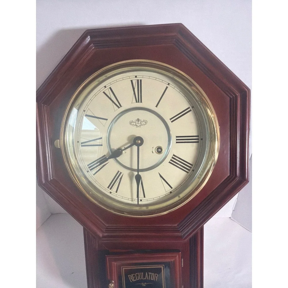 D&A Regulator Wall Clock Wood Octagon Roman Numeral Wind Up 9609 WPS Mahogany